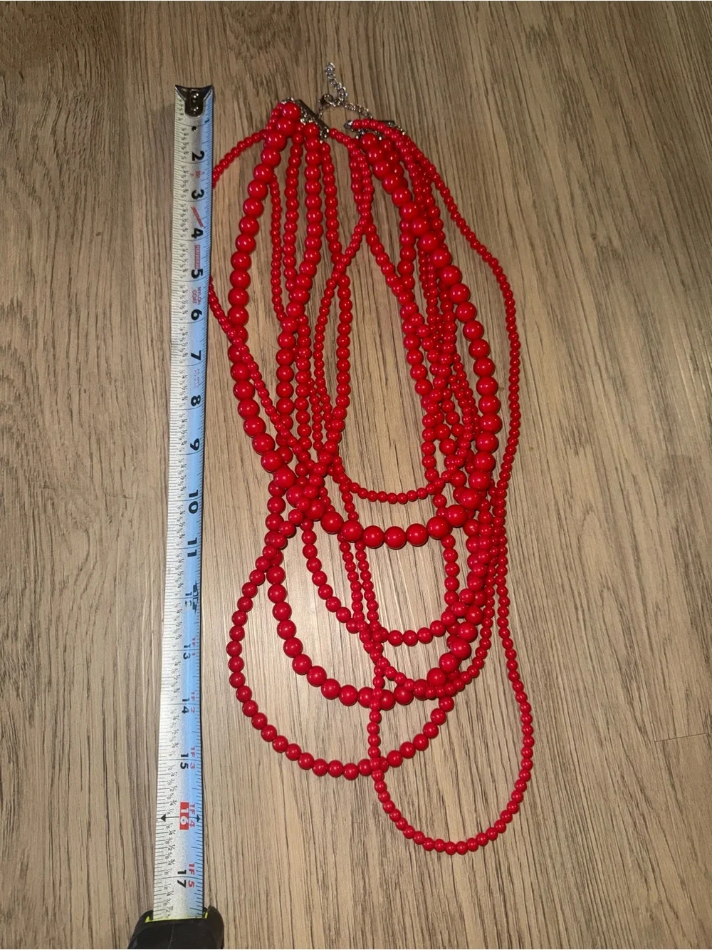 ⭐️Elegant Red Beaded Necklace⭐️‎